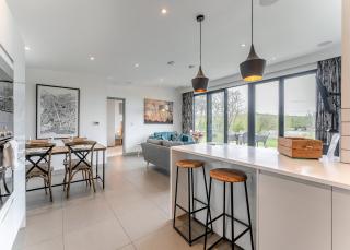 Swanborough Lakes Luxury Lodges - 7