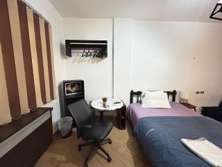 Cozy Room In a Guest house - 4
