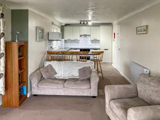 Apartment 1 Waterrs Edge - 6