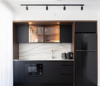 סי סייד אילת סוויטה חדר שינה וסלון עם מרפסת - 1