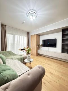 Luxury Glam Apartments Unique Building near Palas - 8