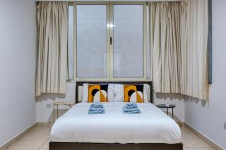 Large seafront 3 bedroom apartment in the heart of Sliema - MMAI1-2 - 7