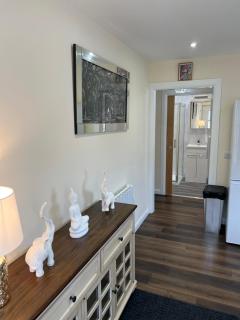 Canal View Cottage - 1