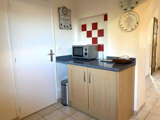 Maison bretonne rénovée à 300m de la plage avec jardin clos, WIFI, et équipements pour bébé - FR-1-368-64 - 3