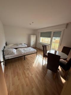 Monteurwohnung bei Köln, WLAN, Parkplatz, Küche, Handtücher - 4