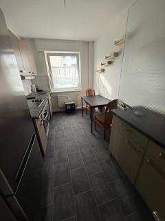 Monteurwohnung bei Köln, WLAN, Parkplatz, Küche, Handtücher - 1