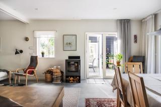 Newly Built Architect-Designed House By The Sea - 1