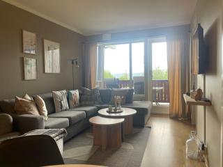 Central, Cozy & Pet-Friendly - 9