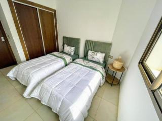 Modern 2BR - 5 Min to Technopolis & Airport - FreeParking - 7