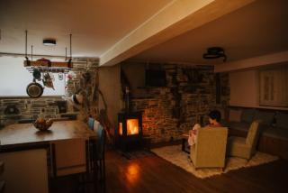 Handmade semi basement - 6