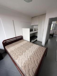 4-bedroom apartment 20 meters from Tombo Beach - 4