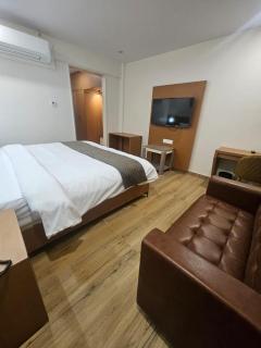 Hotel VedaInn - Lucknow - 4