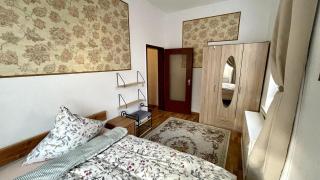 Home office with home cinema in Schm - 4