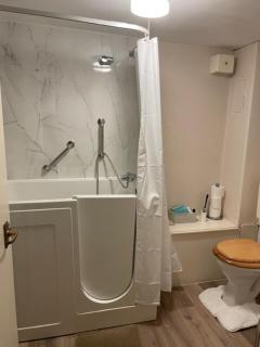 Garden flat at Broomfield - 9