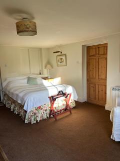 Garden flat at Broomfield - 8