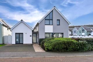 Finest Retreats - Tides 45 - 6