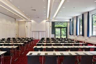 Radisson Blu Park Hotel & Conference Centre - 3