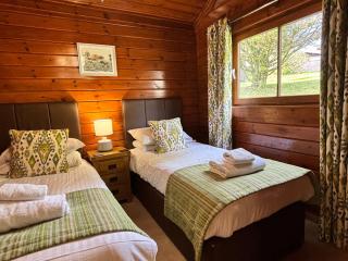 Lady Galloway 27 with Hot Tub - 3