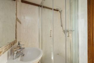 Peaceful cottage with hot tub & ground floor suite - 6