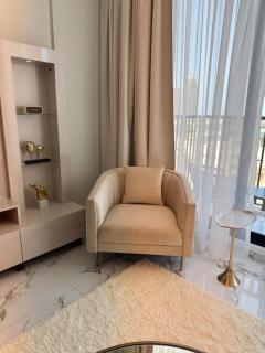 Posh 1br Apart with Private Beach - 6