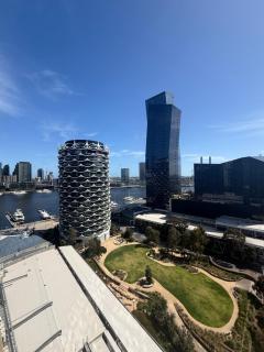 Cozy and Comfortable 2BR Apartment with master Ensuite and bathrooms - Melbourne - 5