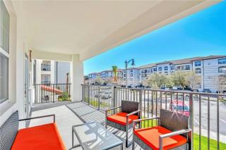 3 Bedrooms 2 Bathrooms Vista Cay 4013-205 Bd - 4