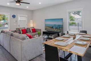 Stunning & Perfect Home w PoolPing Pong Table Near Downtown, Ybor & Armateur - 3