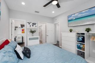 Stunning & Perfect Home w PoolPing Pong Table Near Downtown, Ybor & Armateur - 2