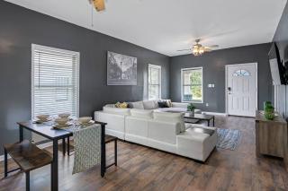 Wonderful 3 Bed 2 Bath House in Heart of YBOR City - 3