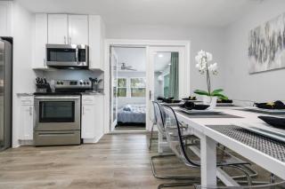 Renovated Home in Hollywood - 7