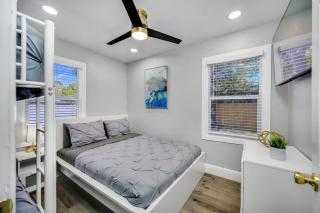 Tampa Retreat with Heated In-Ground Pool & Spa - 6