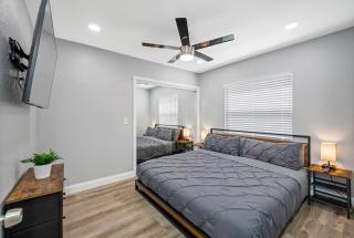 Spacious, Modern and Fully Updated Gorgeous Home - 6