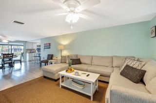 Cozy Oasis Screened Pool Picturesque Water Canal Views! - 2