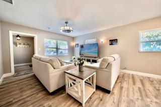 Chic Haven in Tampa 3BR2BA Stylish Sanctuary Awaits You! - 4