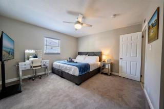 Chic Haven in Tampa 3BR2BA Stylish Sanctuary Awaits You! - 5