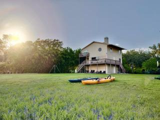 Scenic Waterfront Getaway Private Stay - Oldsmar - 9