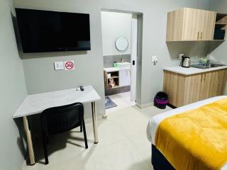 EMatolweni Guesthouse - 4