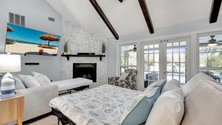 Stunning Lake House w Heated Pool Ping Pong! - 4