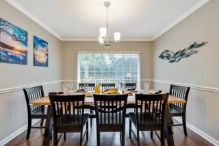 Exquisite Retreat with Heated Pool for 14 Guests, Pool Table Paradise! - 5