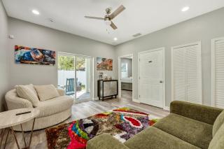 Chic Retreat-Stunning Design Cozy Fire Pit Escape! - 3