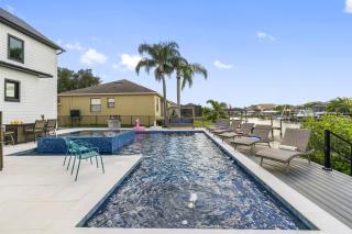 2 Million Villa Heated Pool w Luxury Spa 6BR & 6BR Waterfront by Canal - 7