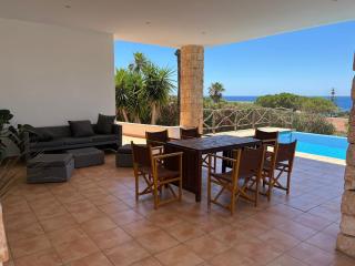 Beautiful Villa With Sea Views - 3