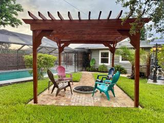 Sunny Clearwater Escape 3BR Pool 3 Baths - 5
