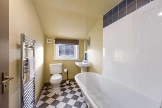 Historic Georgian Townhouse for Groups & Families - 4