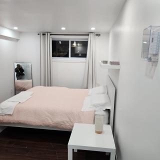 Cute and Cozy Studio with Private Parking - 3