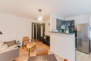 Les Jardins, T3 avec parking -2 voitures, 8min à pied de la gare - 2