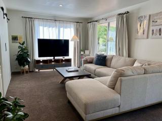 Sunshine cosy retreat - 2