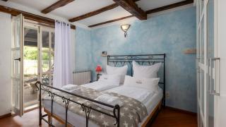 Rustic villa Karim with pool in Porec - 2