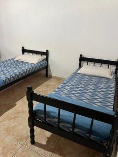 Quarto privativo em casa de praia próxima a cachoeira - Bertioga - 4