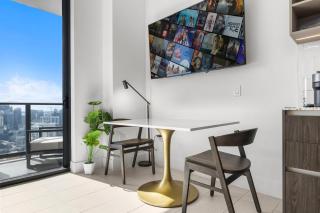 Gale Hotel - Premium Studio W Panoramic City Views - 7